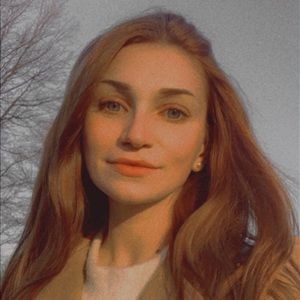 Meet your Posher, Adela